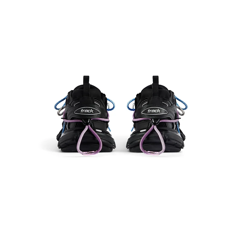 track trail laces sneaker