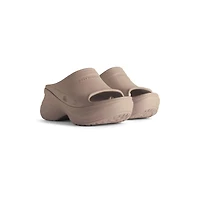 pool crocs™ slide sandal