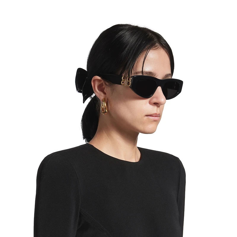 loop earrings