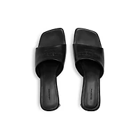 duty free sandal