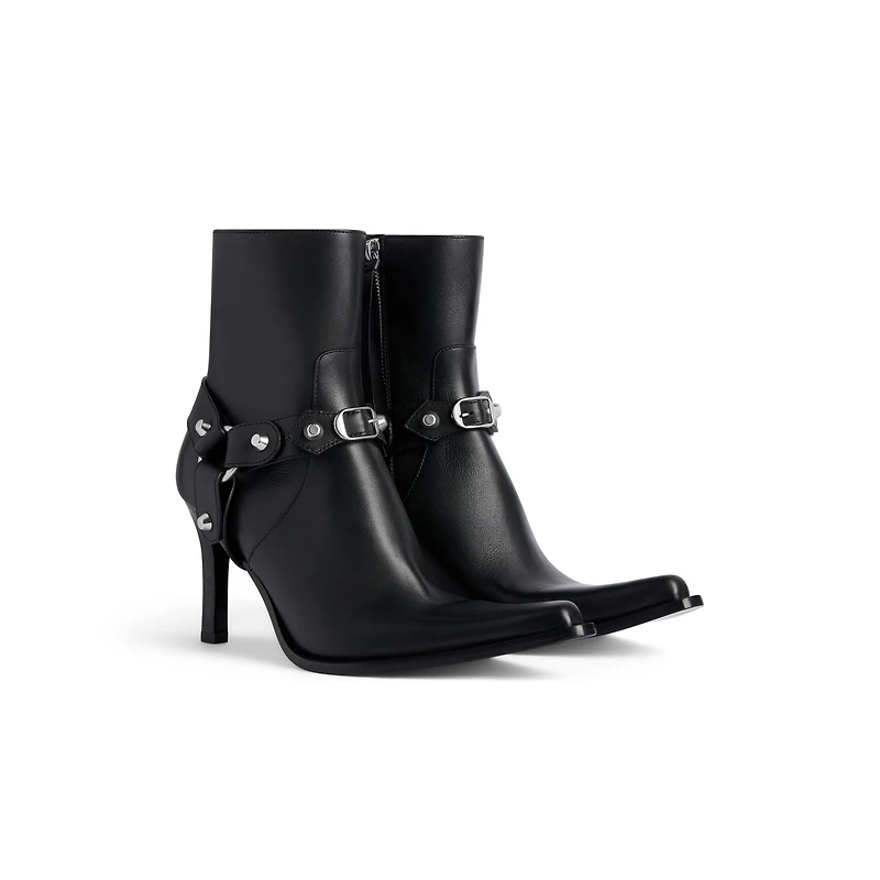 city bootie with harness