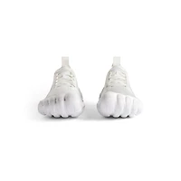 anatomic runner sneaker