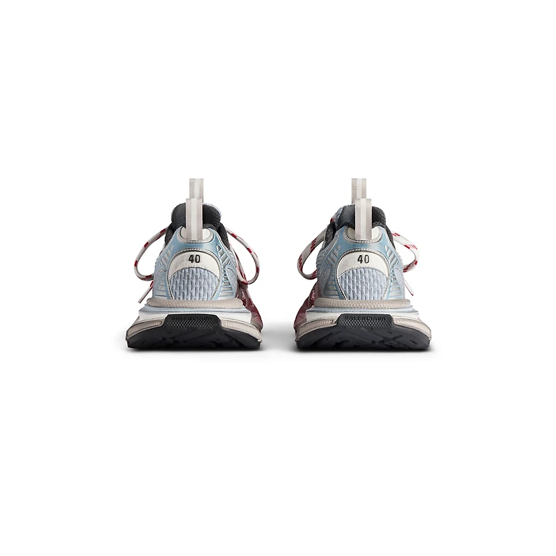 3xl toe spray sneaker