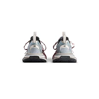 3xl toe spray sneaker