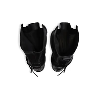 venom high boot
