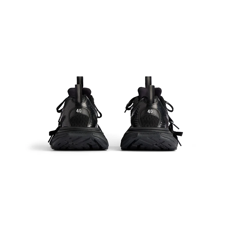 3xl sneaker