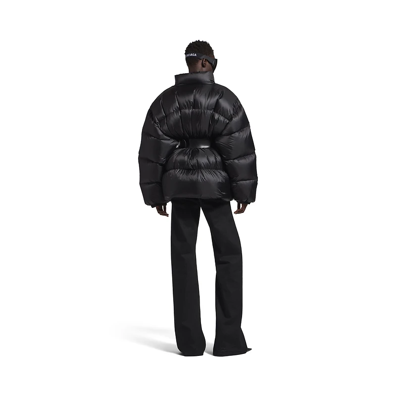 belted hourglass short puffer
