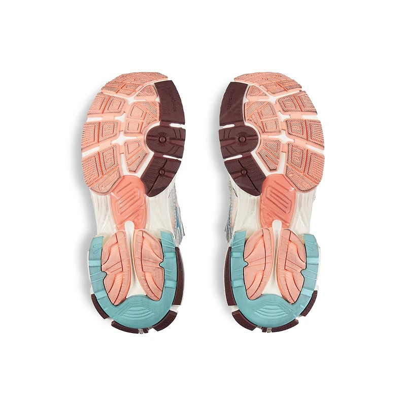runner sneaker