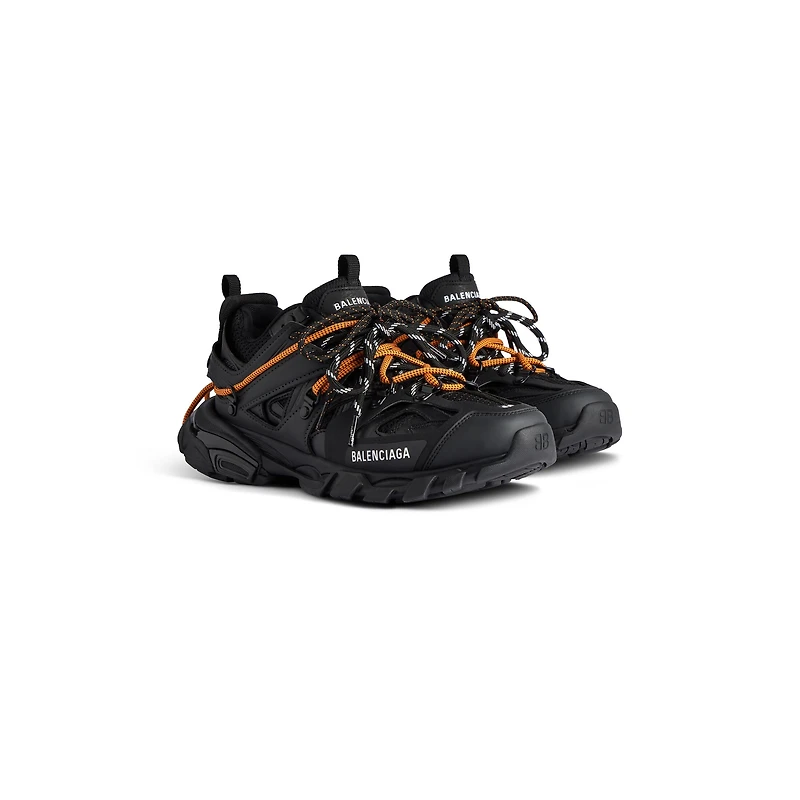 track trail laces sneaker