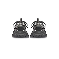 3xl sneaker