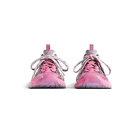 3xl toe spray sneaker