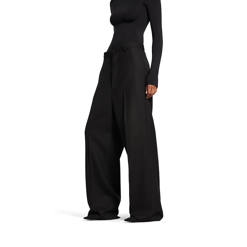 loose pants