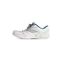 hamptons worn-out sneaker