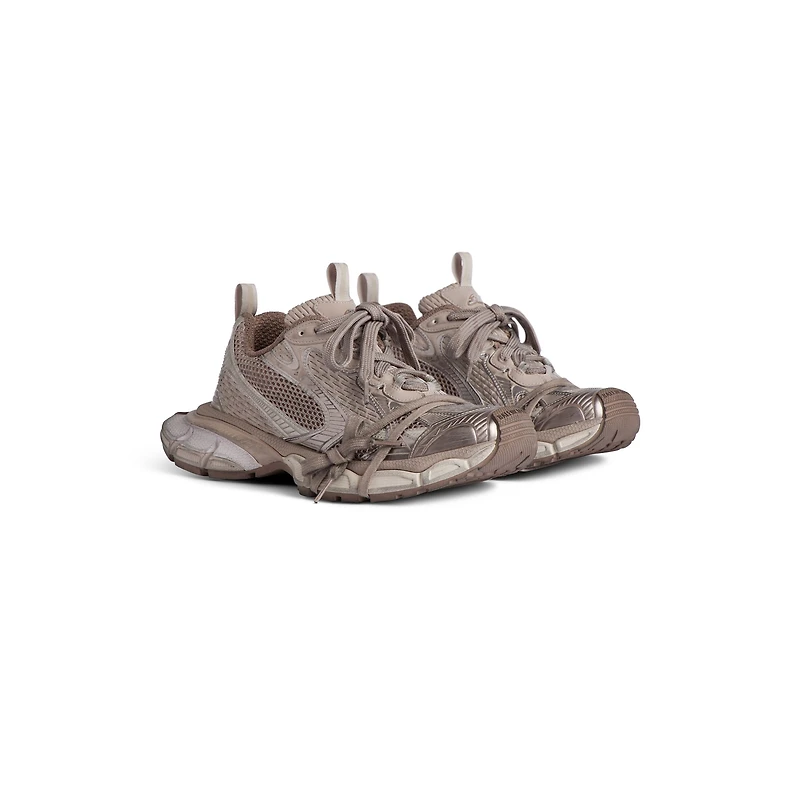 3xl sneaker