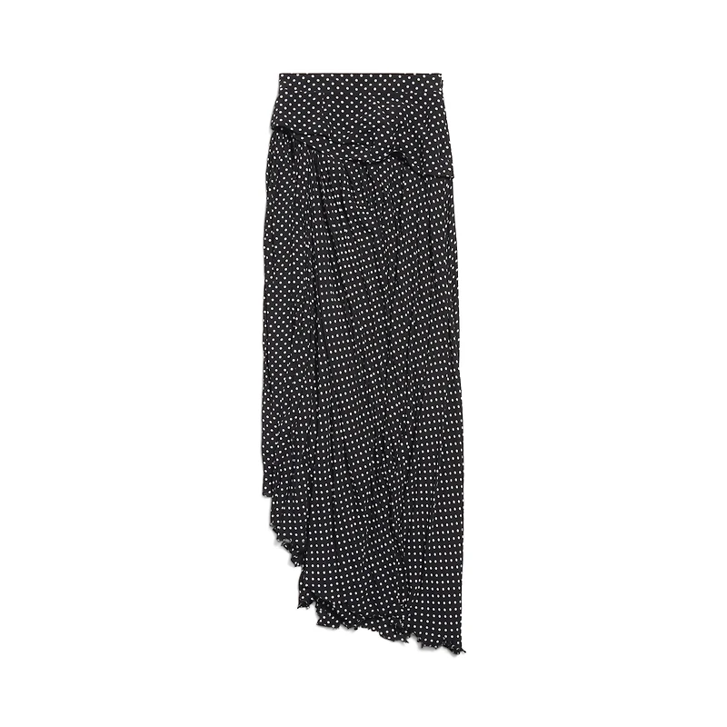 tucked-in maxi skirt