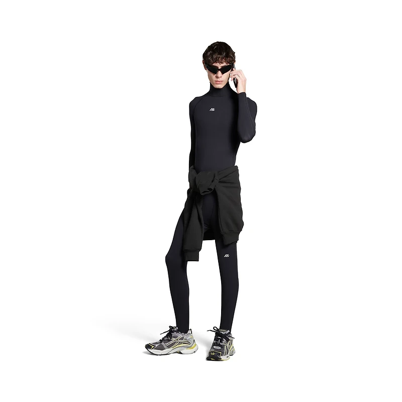 runner sneaker