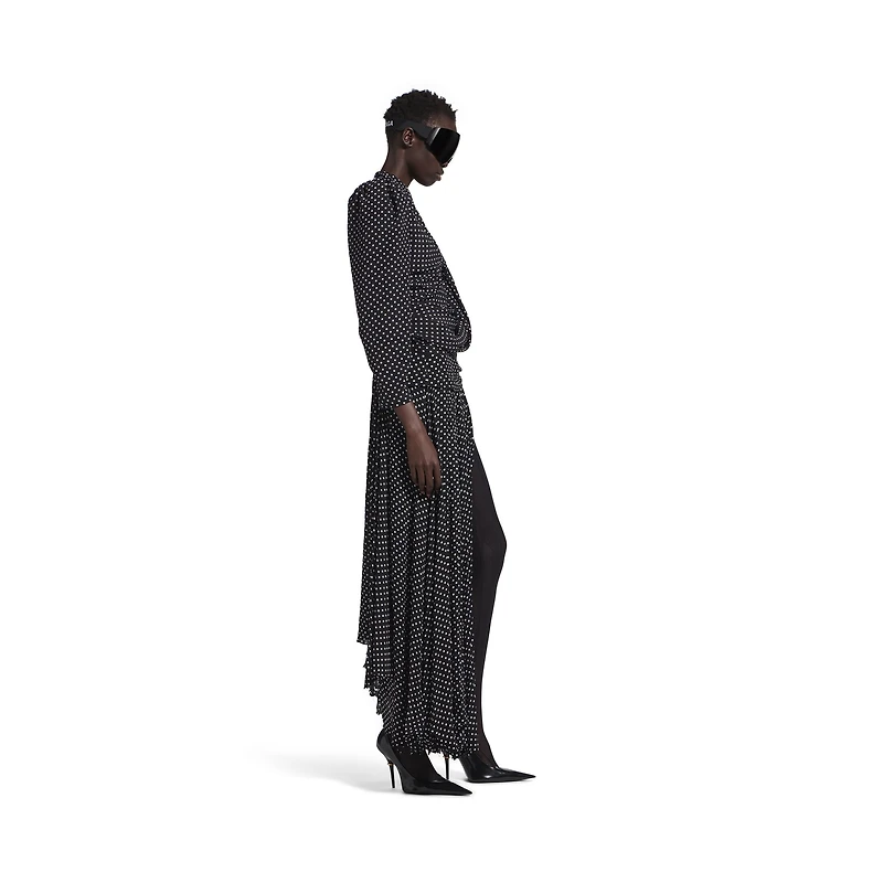 tucked-in maxi skirt