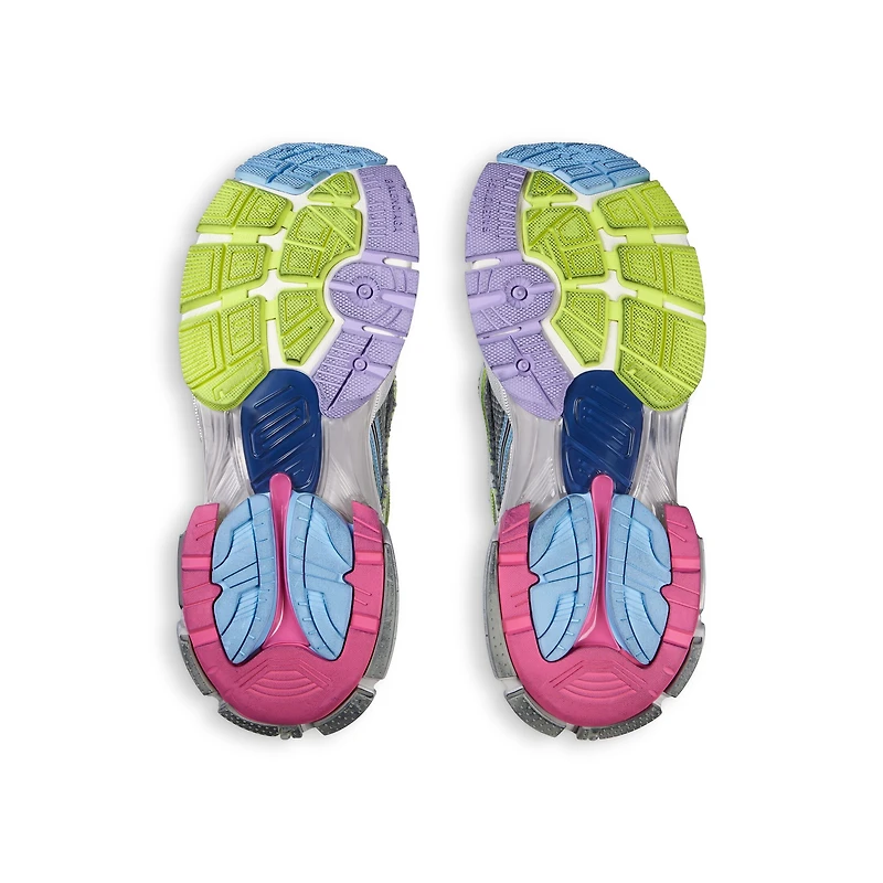 runner sneaker