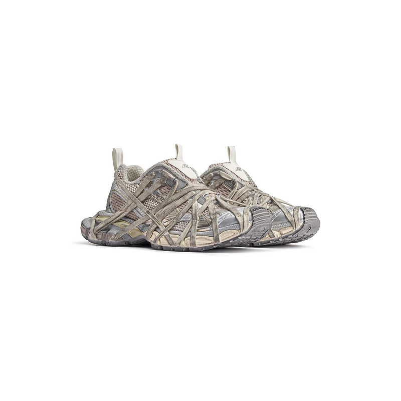 3xl extreme lace sneaker