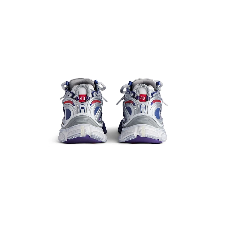 runner gradient sneaker