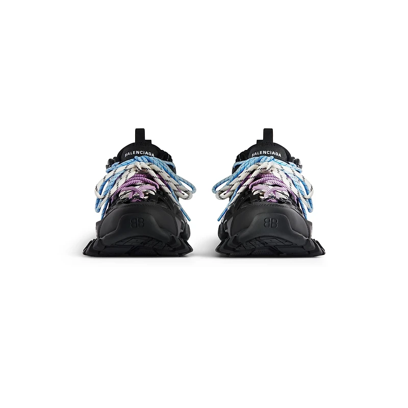 track trail laces sneaker