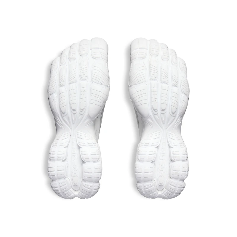 anatomic runner sneaker