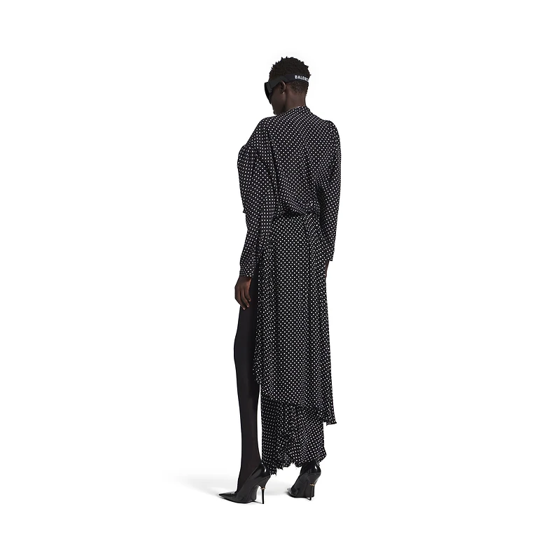 tucked-in maxi skirt