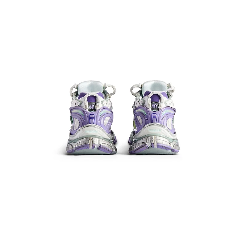 runner gradient sneaker