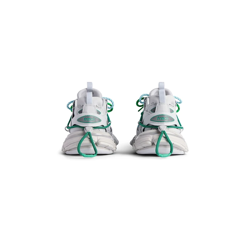 track trail laces sneaker