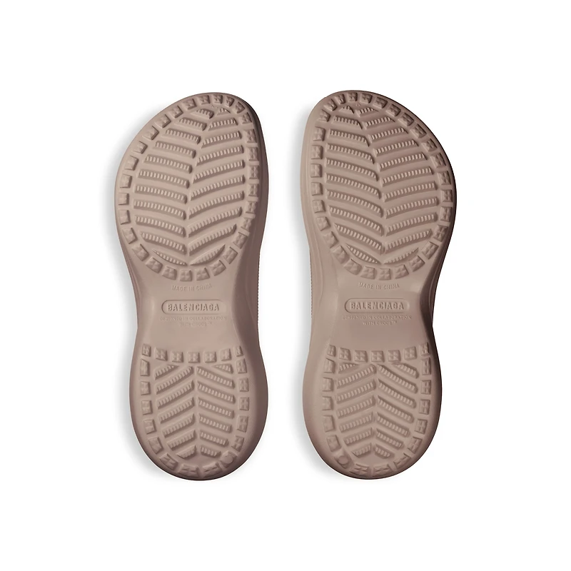 pool crocs™ slide sandal