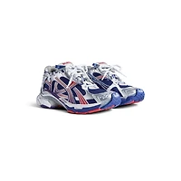runner gradient sneaker