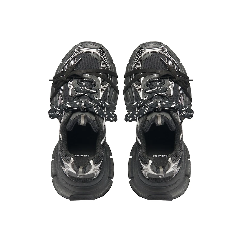 3xl sneaker