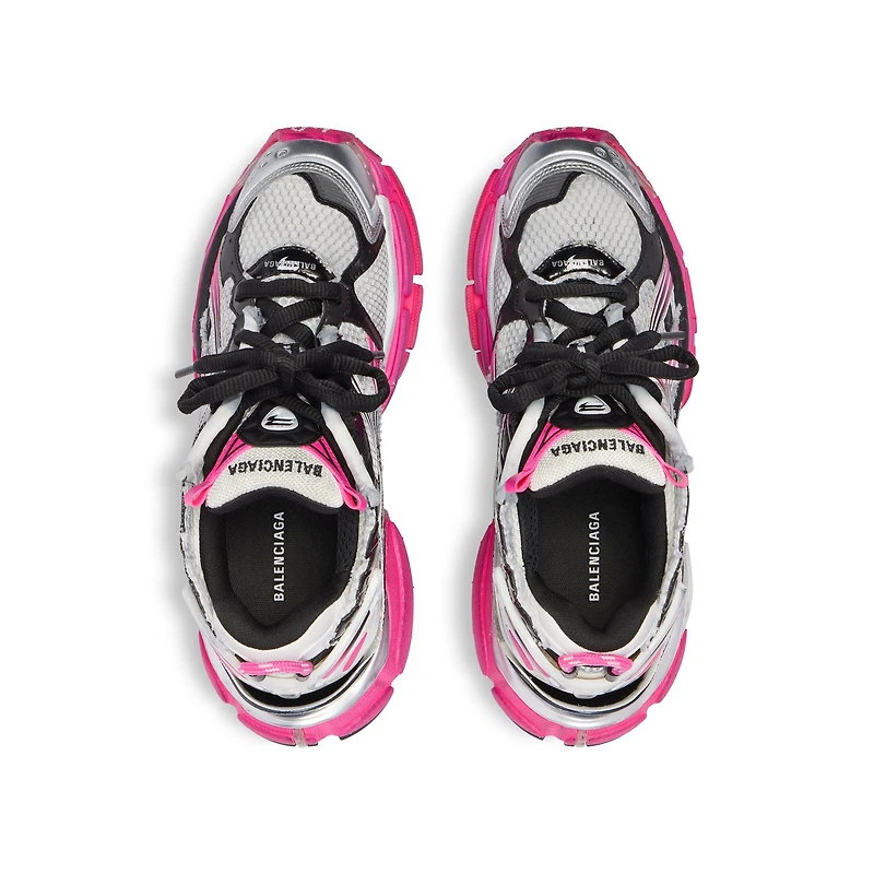 runner gradient sneaker