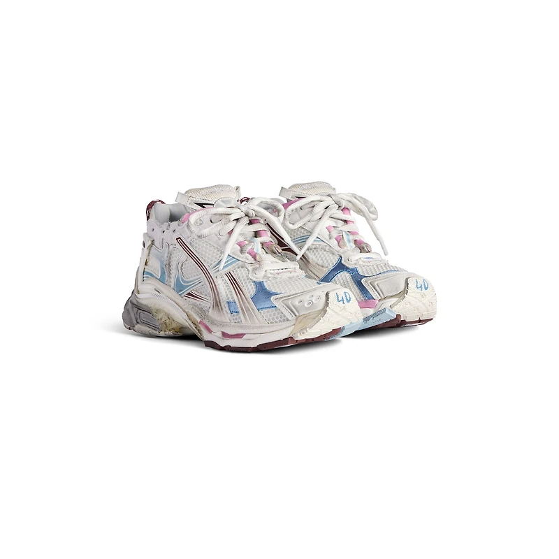runner gradient sneaker