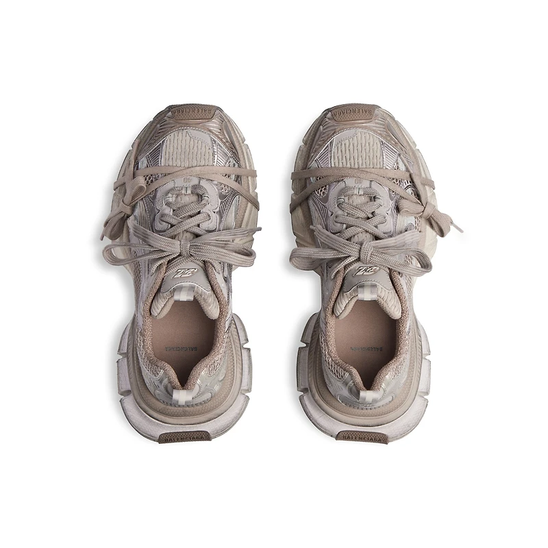 3xl sneaker