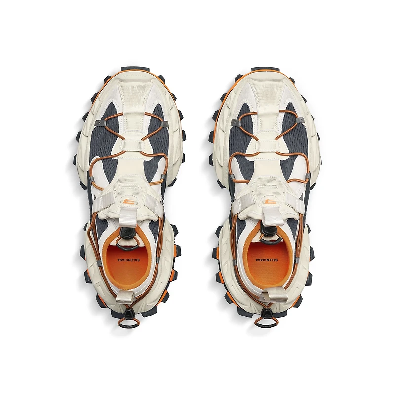 hike sneaker