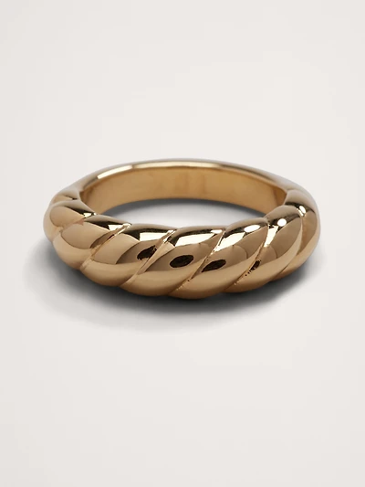 Ravena Scallop Ring by Aureus + Argent