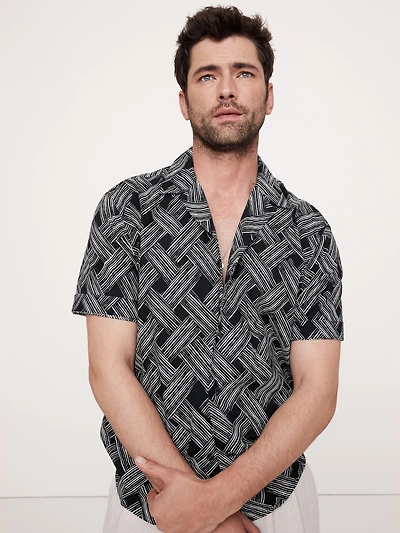 Standard-Fit Lightweight Cotton Resort Shirt