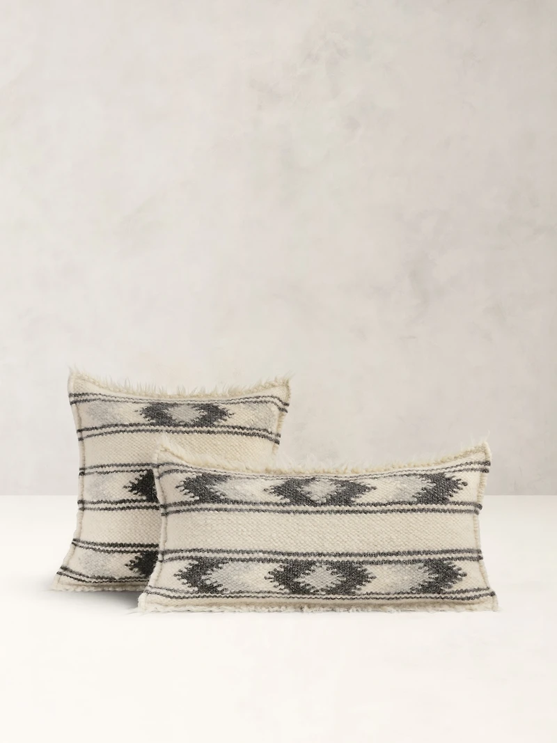 Lizhnyk Fuzzy Pillow