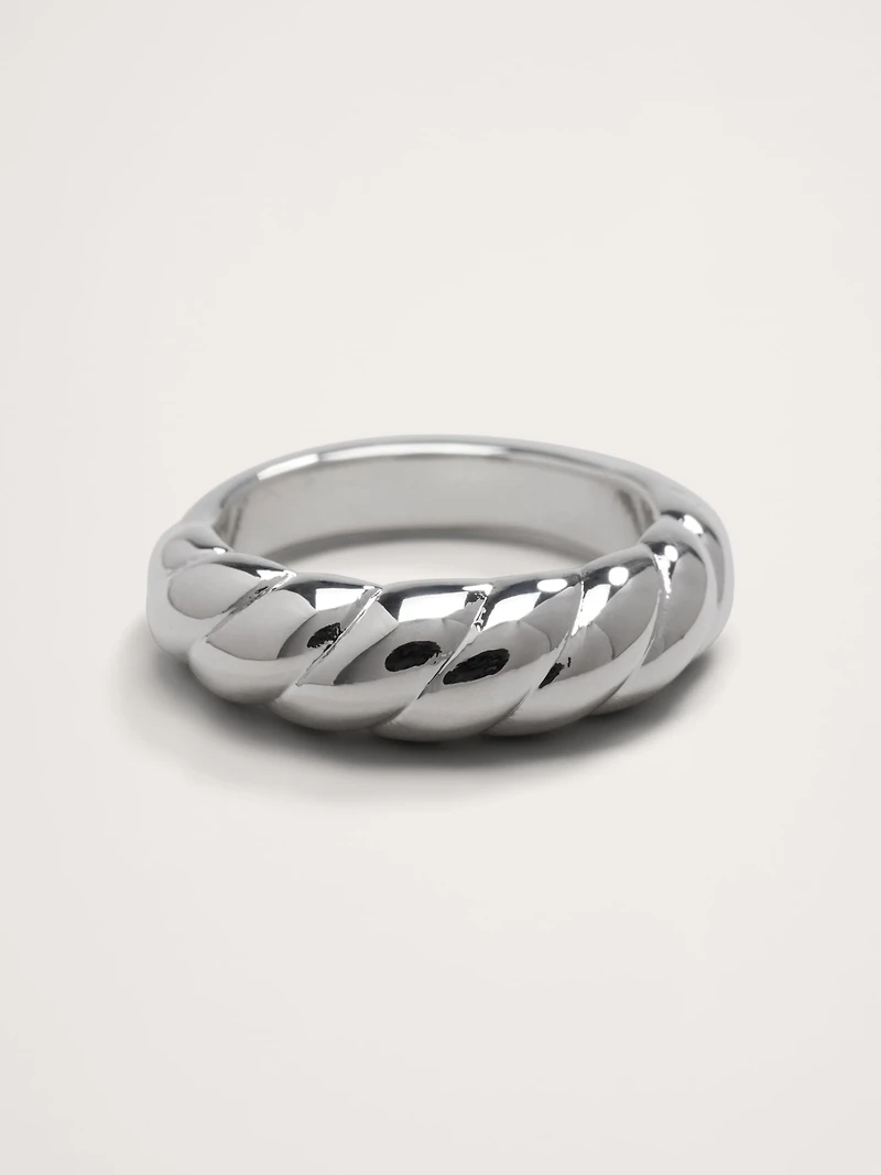 Ravena Scallop Ring by Aureus + Argent