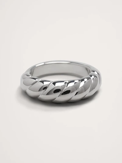 Ravena Scallop Ring by Aureus + Argent