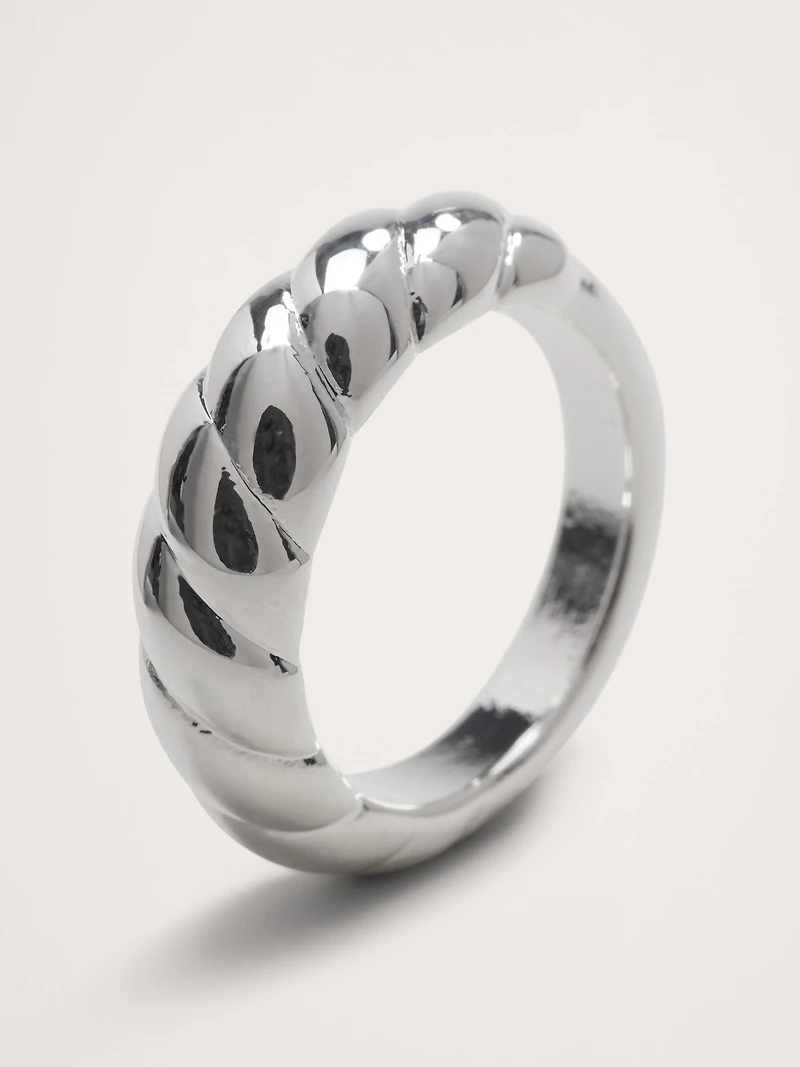 Ravena Scallop Ring by Aureus + Argent