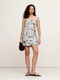 Linen Scoop-Neck Shift Dress