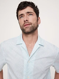 Standard-Fit Lightweight Cotton Resort Shirt