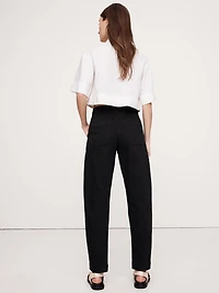 The Weekender Slim Barrel-Leg Pant