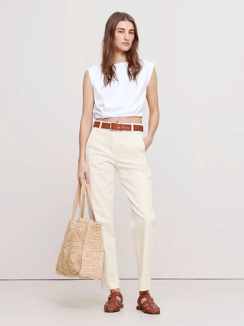 The Weekender Slim Barrel-Leg Pant