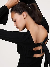 SCULPTED RIBBED BACKLESS TOP