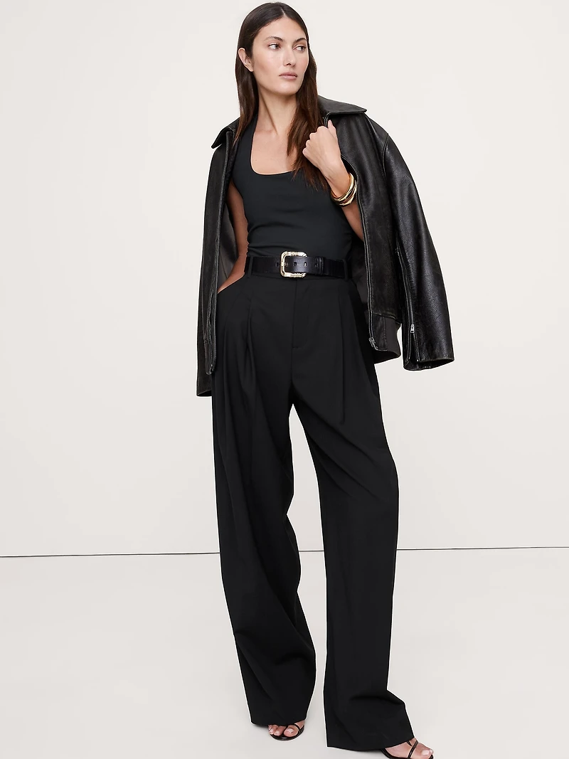 Sculpted-Stretch Rib Halter