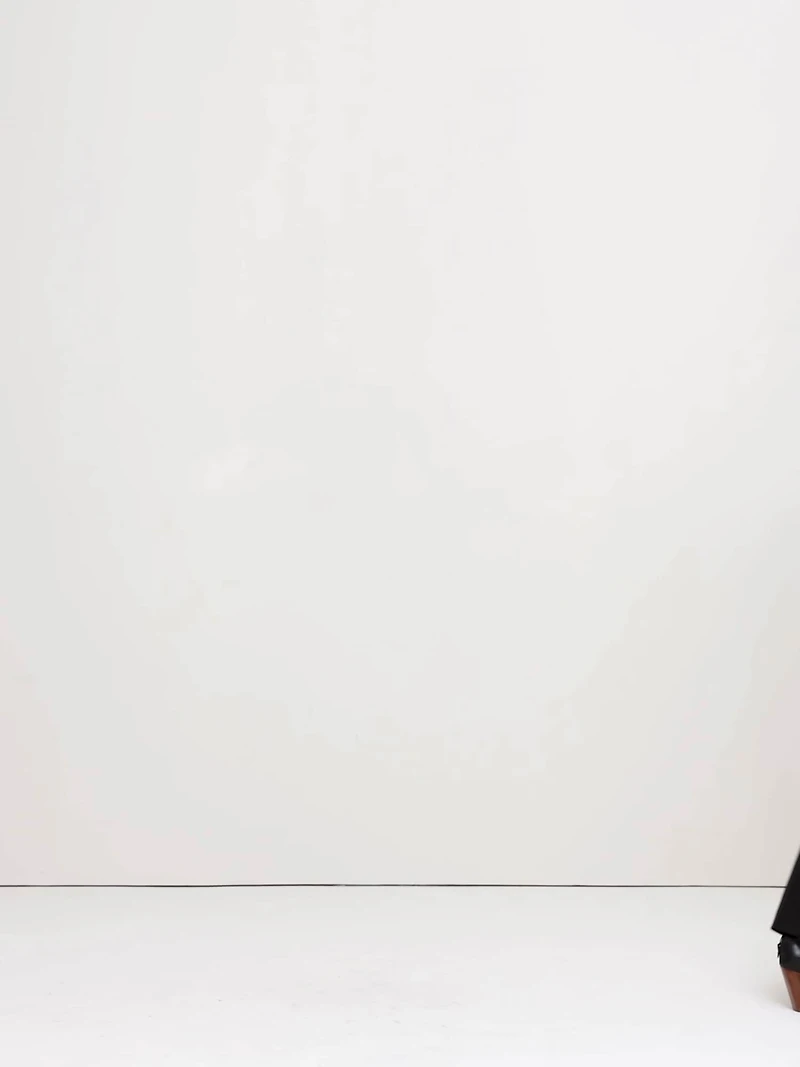 Mid-Rise Slim Bootcut Pant