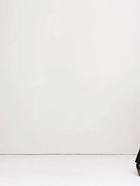 Mid-Rise Slim Bootcut Pant